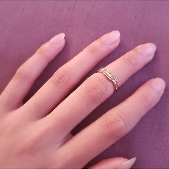 💝FREE with purchase💝 Leaf Design Midi Ring - Picture 2 of 4
